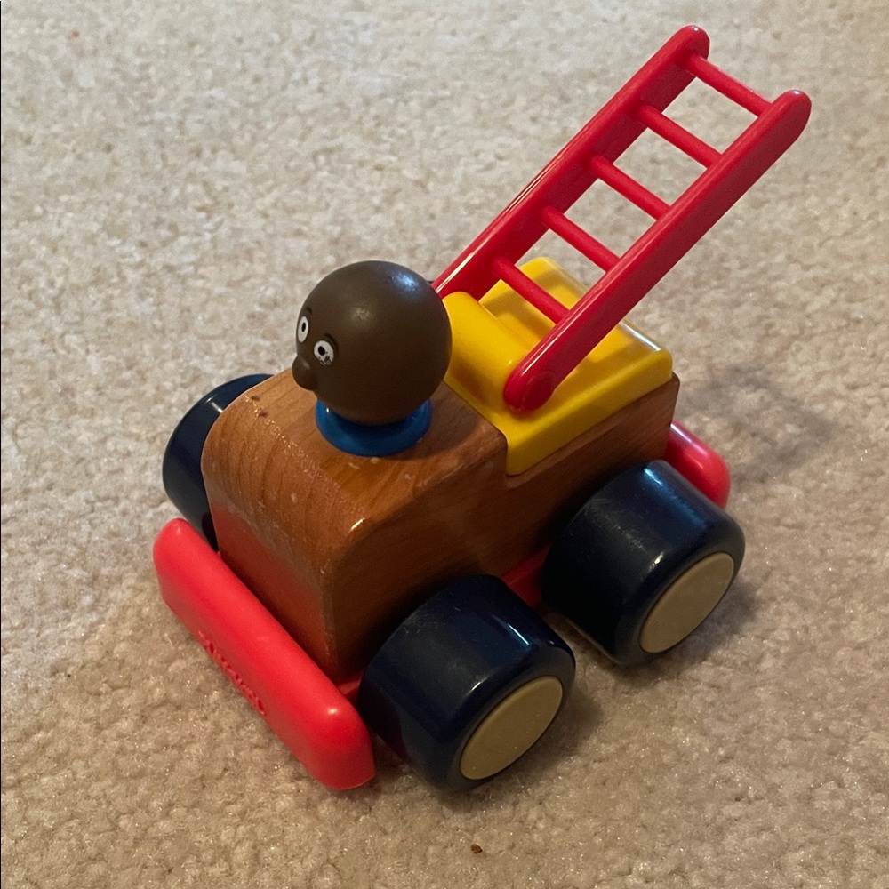 Vintage 1988 Colorful Wooden Fire truck Toy 🚒